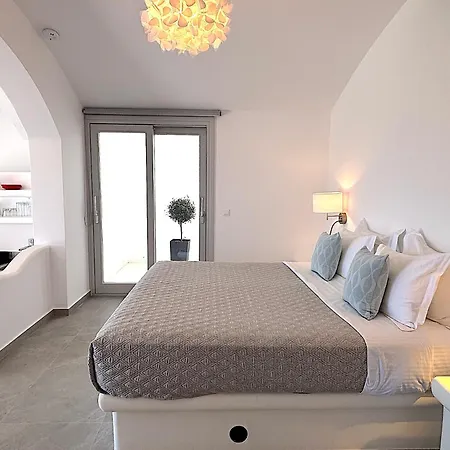 Nira Villa Éxo Goniá