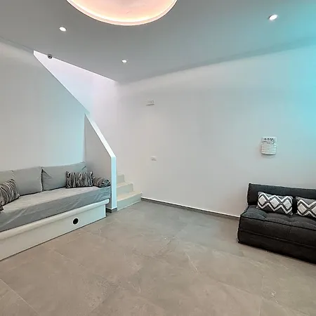 Nira Villa *