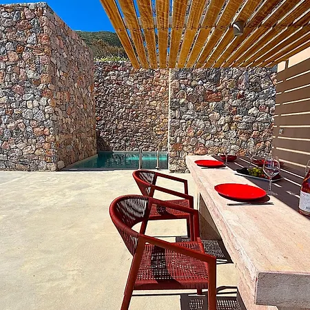 Nira Villa *